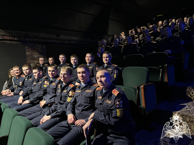 «Театр всегда праздник!»