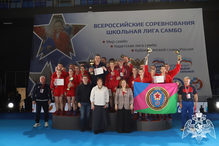 СПОРТ ЛЮБИТЬ – СИЛЬНЫМ БЫТЬ