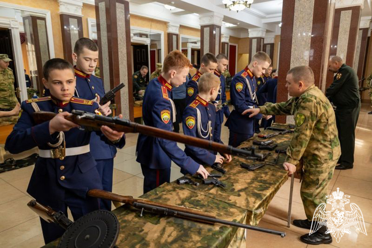 КАНИКУЛЫ В САРАТОВЕ