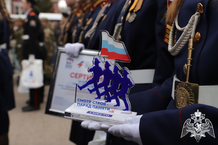 Наши девочки — победители «Смотра строя – Парада Памяти»!