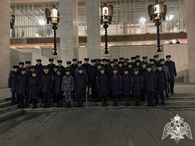ВЕЧЕР В ТЕАТРЕ