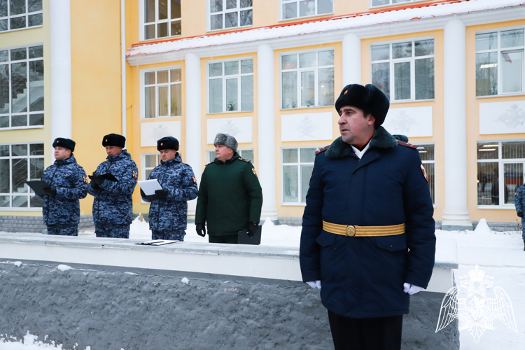 В РИТМЕ СТРОЕВОГО ШАГА