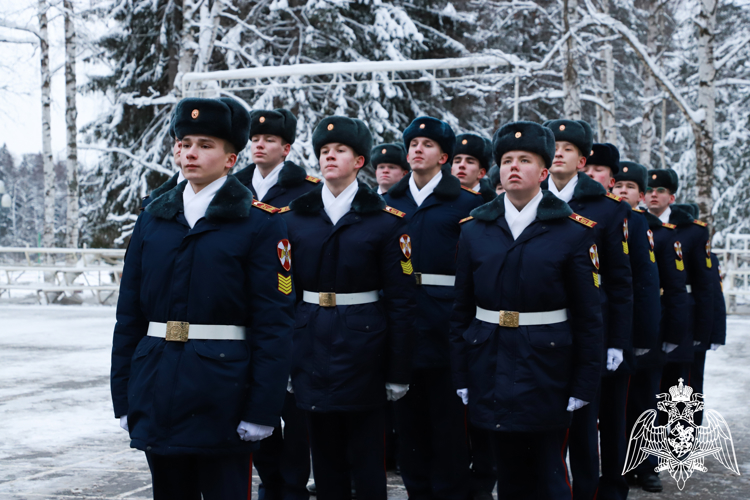 В РИТМЕ СТРОЕВОГО ШАГА