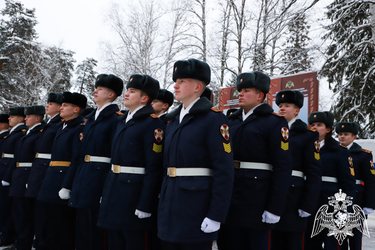 В РИТМЕ СТРОЕВОГО ШАГА