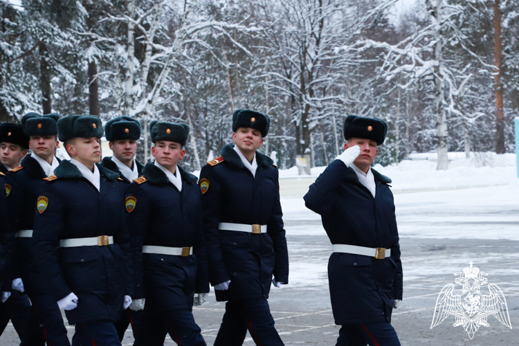 В РИТМЕ СТРОЕВОГО ШАГА