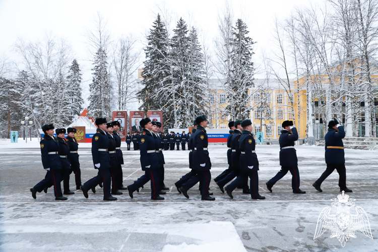 В РИТМЕ СТРОЕВОГО ШАГА