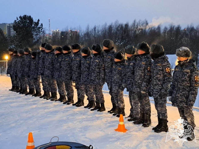 ПРАЗДНИК НА СНЕГУ: ВЕСЕЛЫЕ ЗИМНИЕ ЗАБАВЫ КАДЕТ