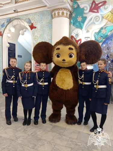 КАДЕТЫ НА ГУБЕРНАТОРСКОЙ ЕЛКЕ
