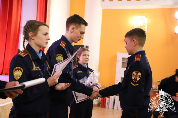 МАРШ-БРОСОК И ПРЕДНОВОГОДНИЕ ПРИКЛЮЧЕНИЯ КАДЕТ