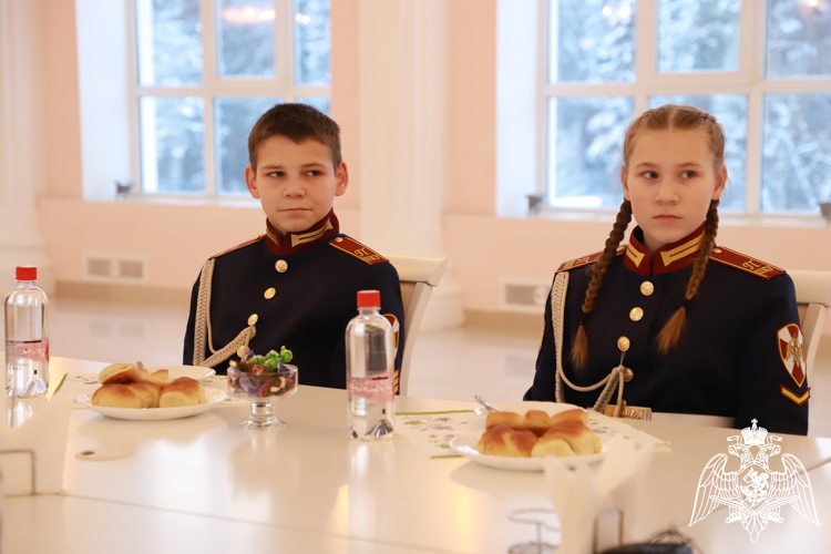 ПРИЯТНЫЙ СЮРПРИЗ ДЛЯ КАДЕТ