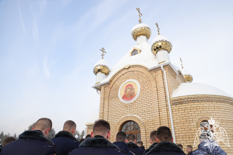 КРЕЩЕНИЕ ГОСПОДНЕ В КАДЕТСКОМ УЧИЛИЩЕ