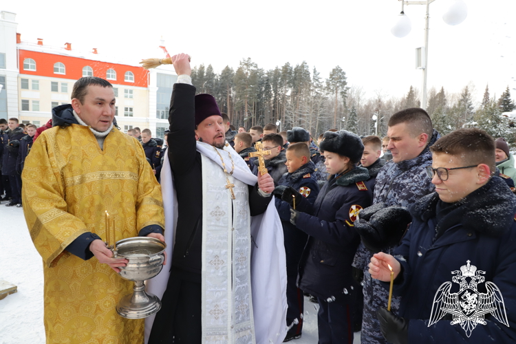 КРЕЩЕНИЕ ГОСПОДНЕ В КАДЕТСКОМ УЧИЛИЩЕ