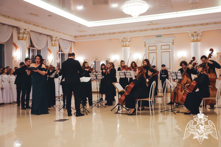 Праздник традиций: блестящие мгновения кадетского бала