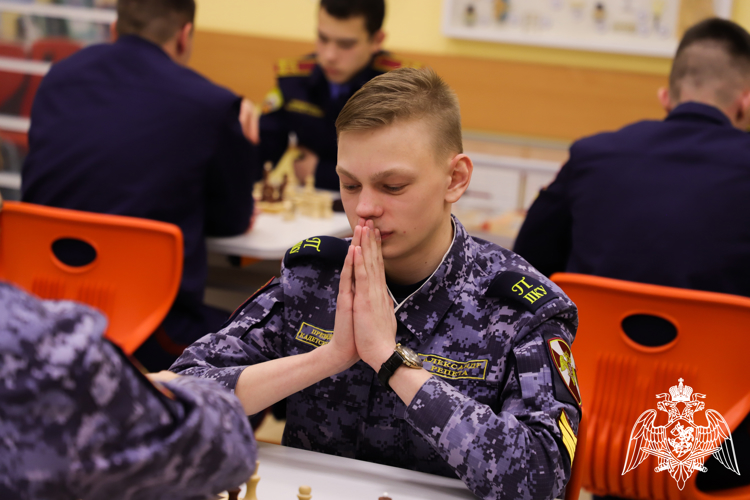 Кадетская атака на шахматной доске