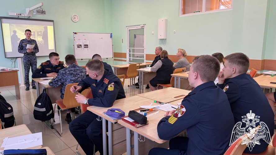 ЧТО ЗНАЧИТ БЫТЬ «НАСТОЯЩИМ ЧЕЛОВЕКОМ»