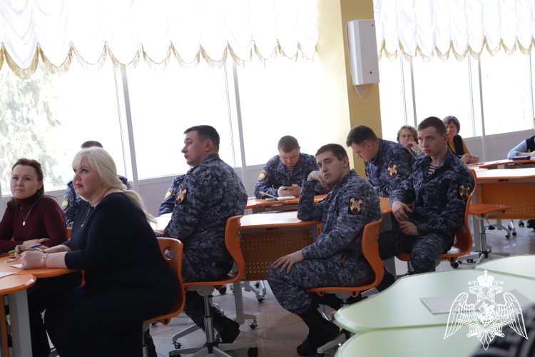 ПЕДАГОГИЧЕСКИЙ СОВЕТ: ОПЫТ, ИДЕИ, ПЕРСПЕКТИВЫ