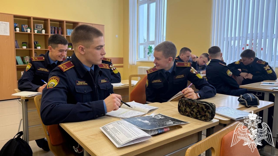 «ЕСТЬ ТАКАЯ ПРОФЕССИЯ — РОДИНУ ЗАЩИЩАТЬ»