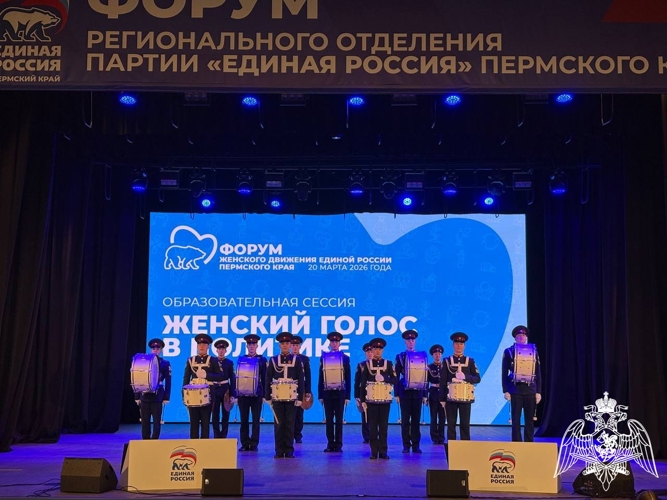 БАРАБАННАЯ ДРОБЬ КАДЕТ ОТКРЫЛА МЕРОПРИЯТИЕ