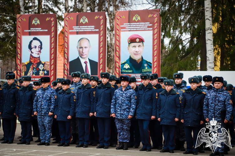 ОРУЖИЕ ДЛЯ БУДУЩИХ ЗАЩИТНИКОВ