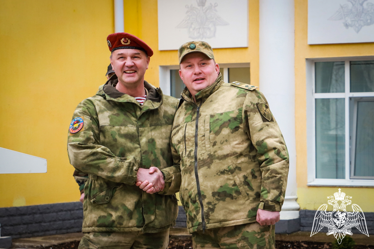 ОРУЖИЕ ДЛЯ БУДУЩИХ ЗАЩИТНИКОВ