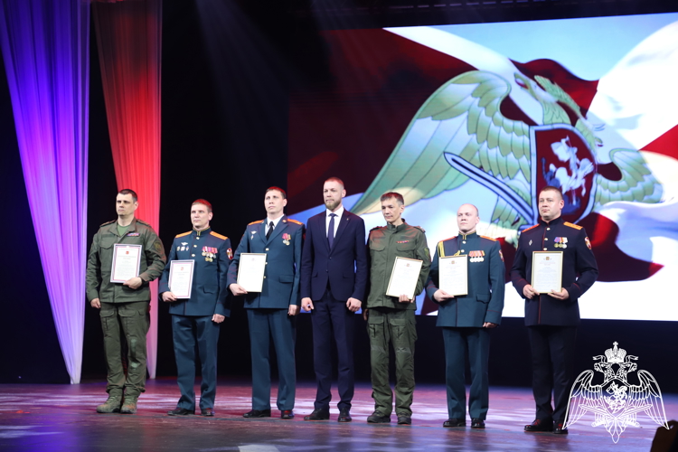 Праздник мужества и единства