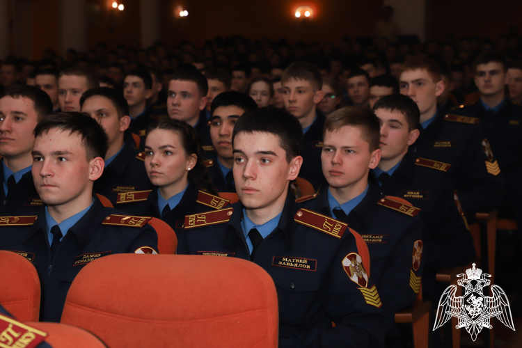 РАВНЯЕМСЯ НА ГЕРОЯ РОССИИ