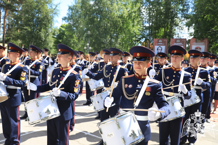 ДОБРОГО ВАМ ПУТИ, ДОРОГИЕ ВЫПУСКНИКИ!