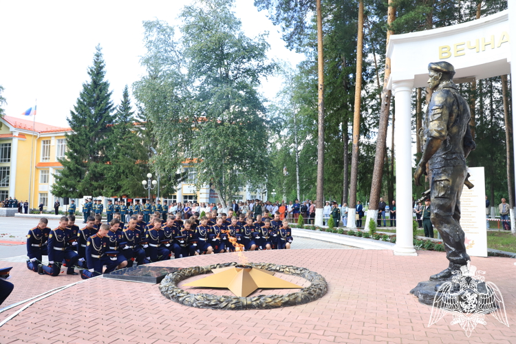 ДОБРОГО ВАМ ПУТИ, ДОРОГИЕ ВЫПУСКНИКИ!