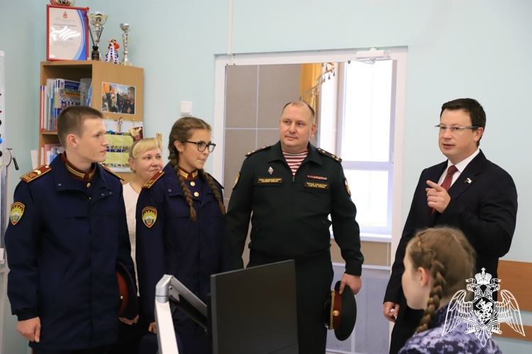 КУРС НА ПАТРИОТИЗМ: РАБОЧАЯ ПОЕЗДКА ДЕПУТАТА В КАДЕТСКОЕ УЧИЛИЩЕ