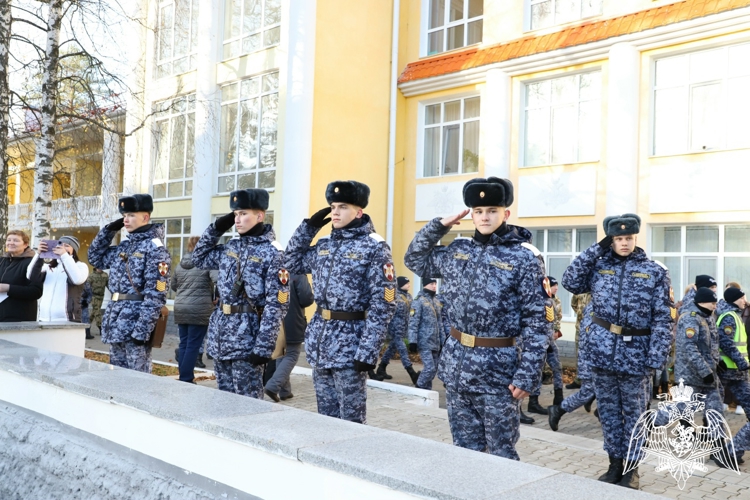ДИСЦИПЛИНА И ВЫНОСЛИВОСТЬ: СТАРТОВАЛ ОСЕННИЙ УЧЕБНО-ПОЛЕВОЙ ВЫХОД