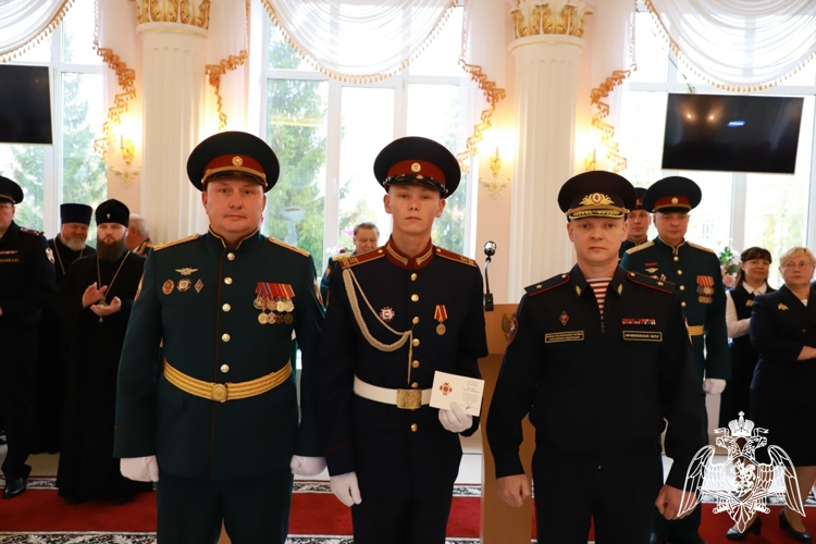 КЛЯТВА КАДЕТА — НАЧАЛО КАДЕТСКОГО ПУТИ